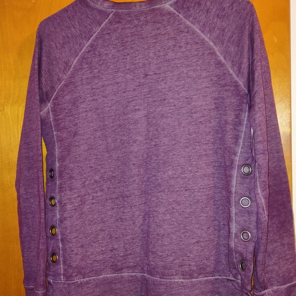 Sweatshirt - Picture 4 of 4